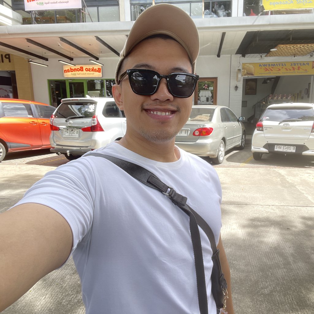 nicodeans's tweet image. first stop!

btw konsep ngopi pagi sambil dengerin Peggy Gou auto melek sih…