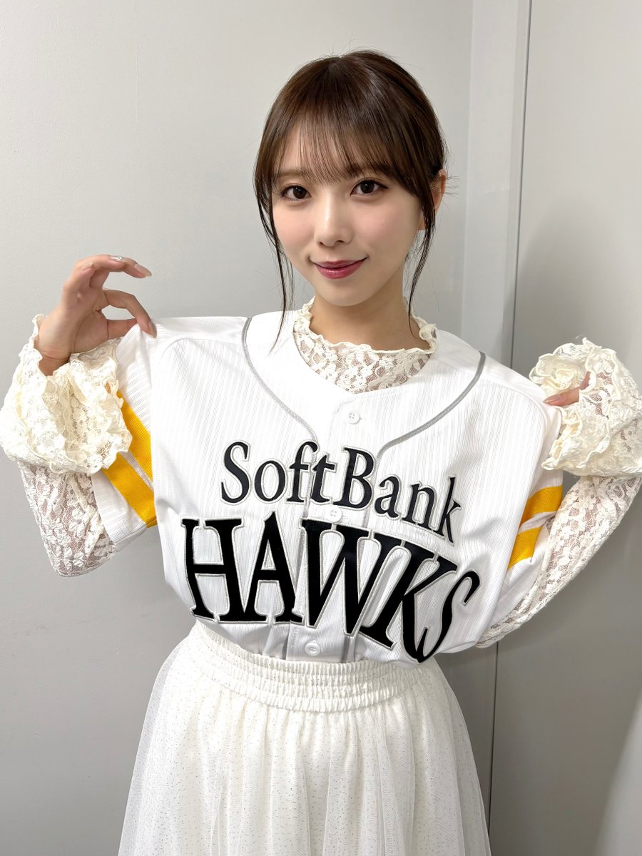 与田祐希サイン付写真(2021干支コンプ) 昨日は #ホークススピリット 公開初日舞台挨拶に サプライズで出演させ