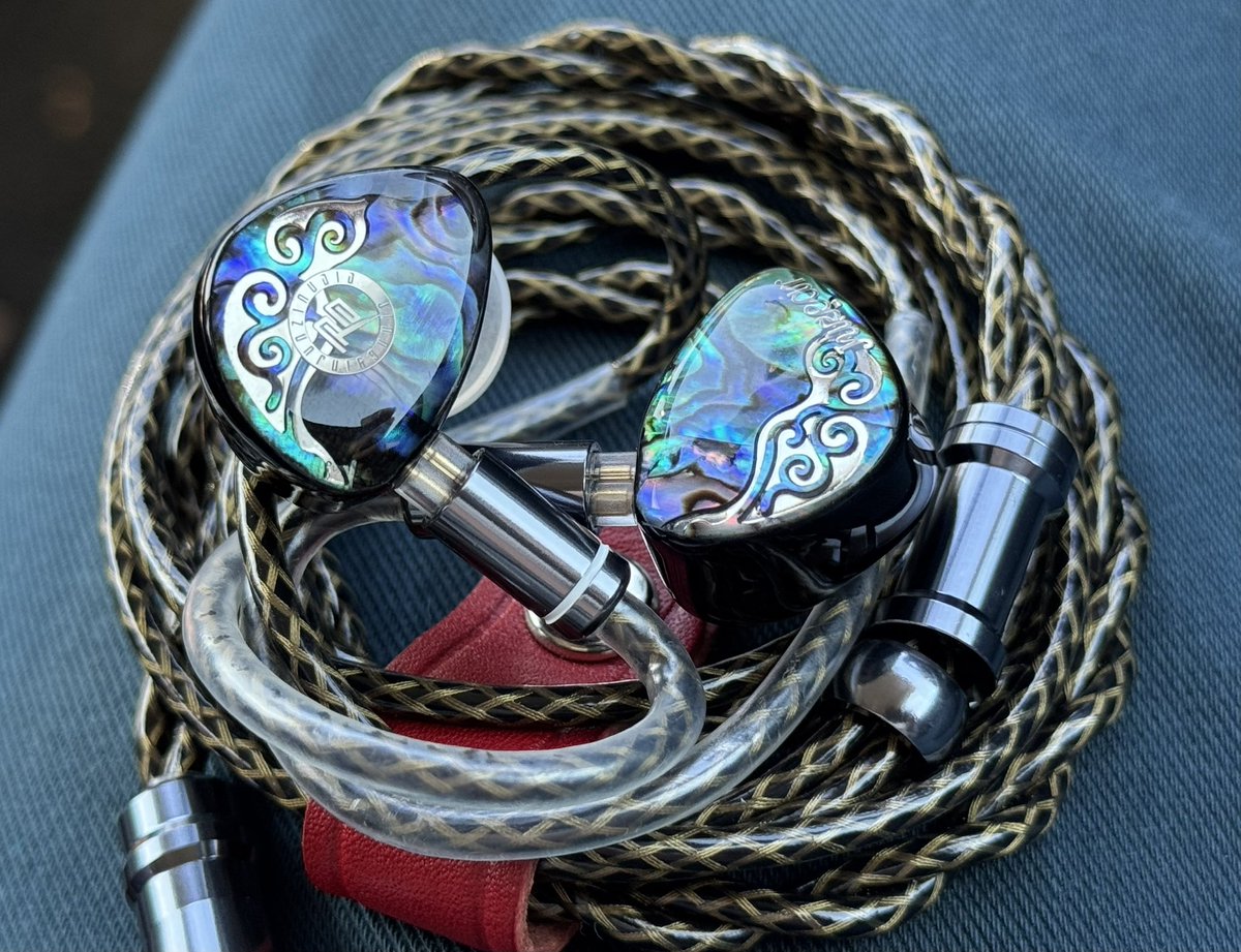 皆さん、こんにちは☀️もうお昼ですね！ カレーでも食べて元気出し