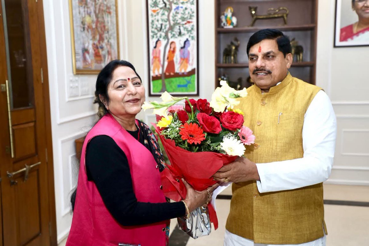 lalitayadavbjp's tweet photo. भोपाल में माननीय मुख्यमंत्री जी से भेंट कर उनके 2 साल के सफल कार्यकाल की बधाई दी।
इस दौरान छतरपुर के विकास कार्यों को लेकर बातचीत हुई।

#Chhatarpur #Bhopal #MadhyaPradesh #Vikas #JanSeva LalitaYadav Vidhayak https://t.co/7tD90xDoTU