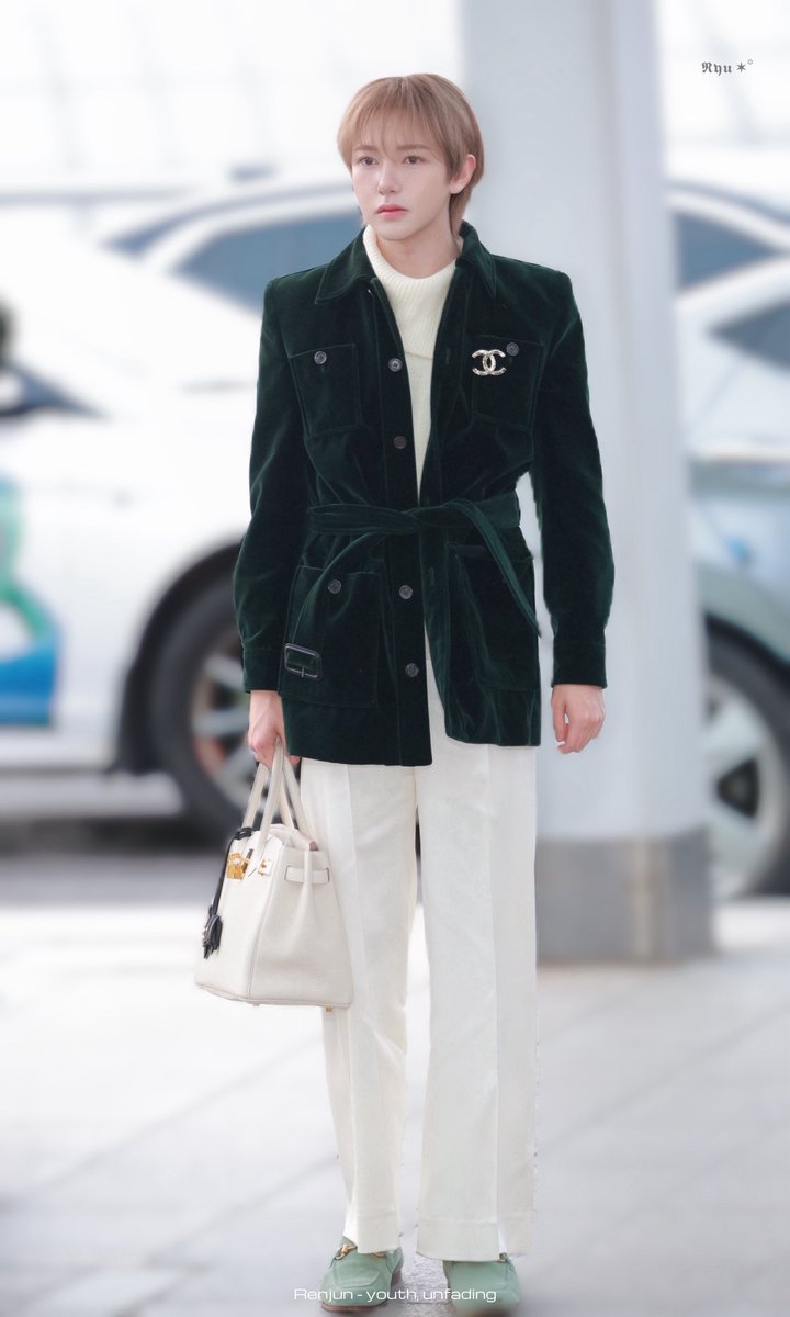 𝕽𝖞𝖚 ✶꙳ tweet media