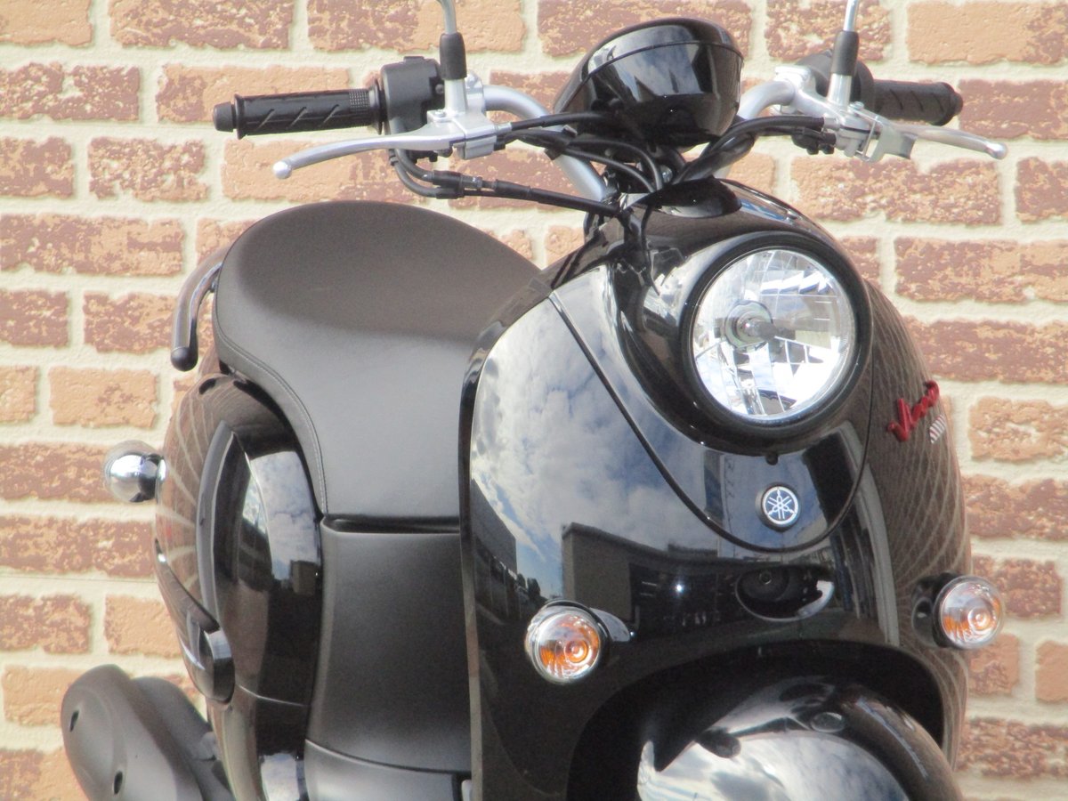 ACkariya's tweet photo. 【中古車入荷情報】
2023年モデル ヤマハ ビーノ
走行距離8947km 車両本体価格（税込）16万5000円
当店で新車を出荷したワンオーナー車です。ビーノは新車も在庫あります。
#YAMAHA #AY02 #ビーノ https://t.co/GI966H8LvN