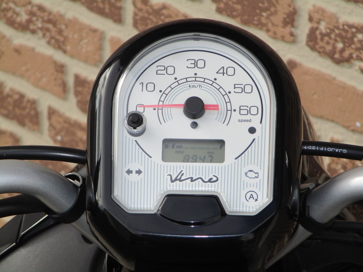 ACkariya's tweet photo. 【中古車入荷情報】
2023年モデル ヤマハ ビーノ
走行距離8947km 車両本体価格（税込）16万5000円
当店で新車を出荷したワンオーナー車です。ビーノは新車も在庫あります。
#YAMAHA #AY02 #ビーノ https://t.co/GI966H8LvN