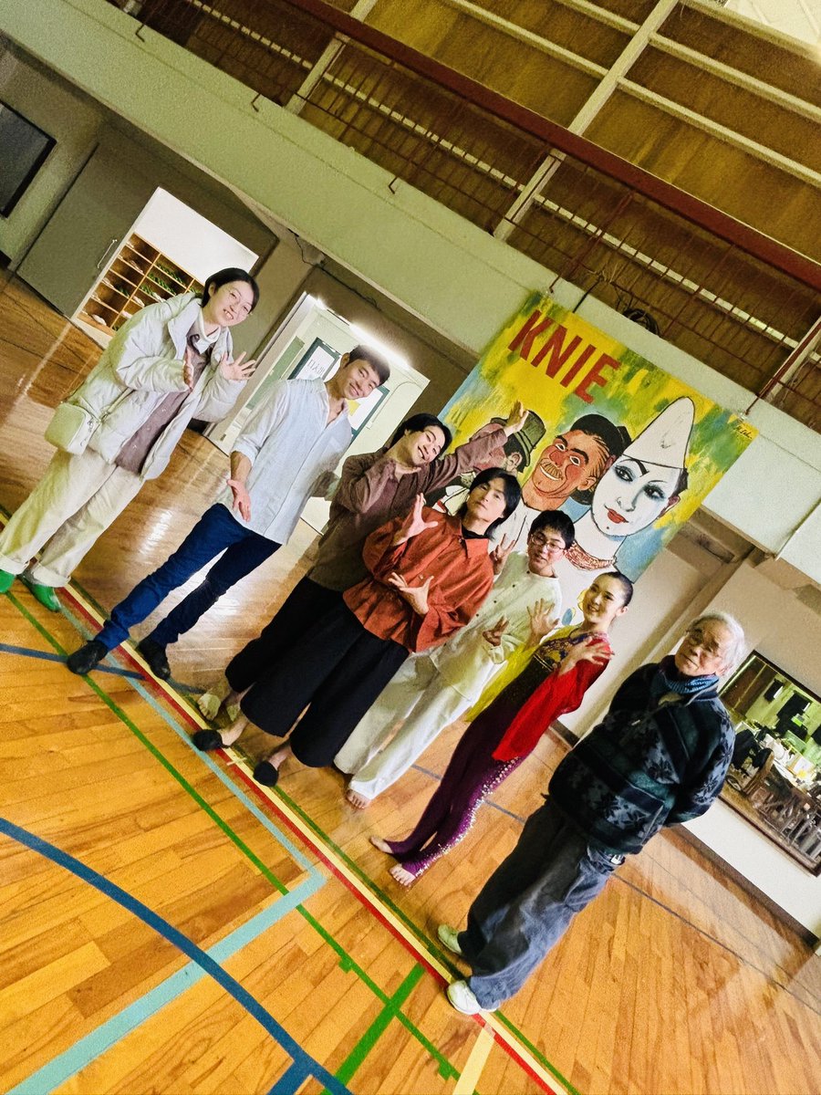 サーカス学校発表会無事に終演いたしました🎪
2日合わせて約160名のお客様にご来場頂きました。初めていらしてくださった方もたくさんいらして楽しい発表会になりました。
ありがとうございました！

サゴーくんは今回の発表会で卒業。これからのサゴーくんの活躍にご期待ください✨