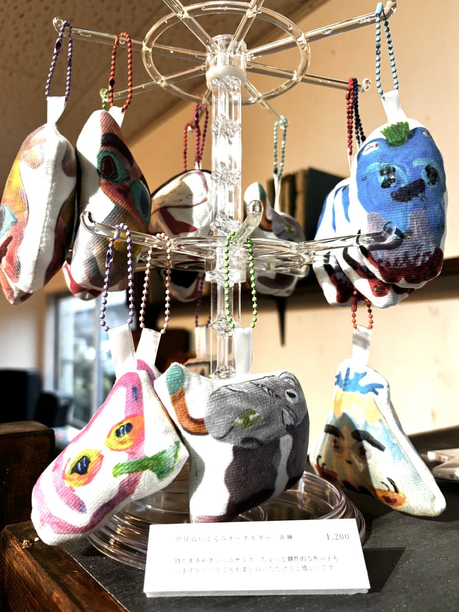 nobtemarne's tweet photo. parlor COTEF今年ラスト3日！(12/30-1/5くらいも連絡もらえれば開けます)
COTEF 20th Anniversary Collection Display 1 もあと3日！津ヶ谷キッチンのごはん食べ納めに来てください🍚
冬野菜のミネストローネあります🥣 https://t.co/bDLByb1n0u