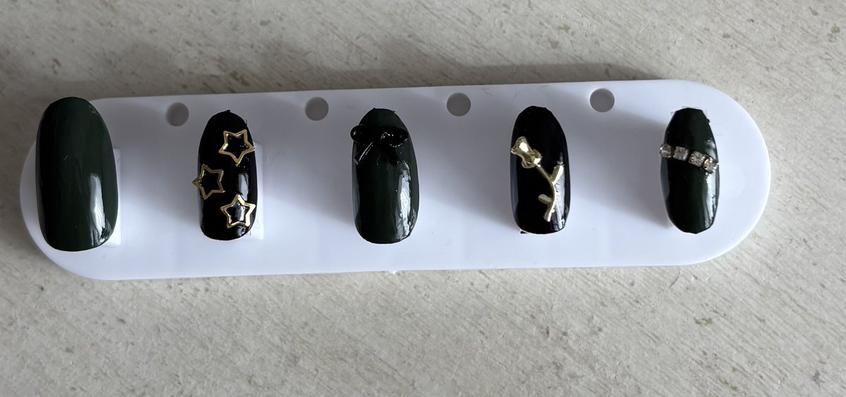 片手分だけどネイルチップできた！ ライブこれで行きます！