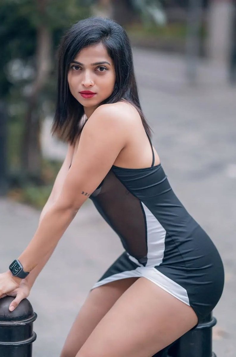 CrushFllix's tweet photo. Thicc thighs women 🥵 >>> https://t.co/0jKjqNuF1F