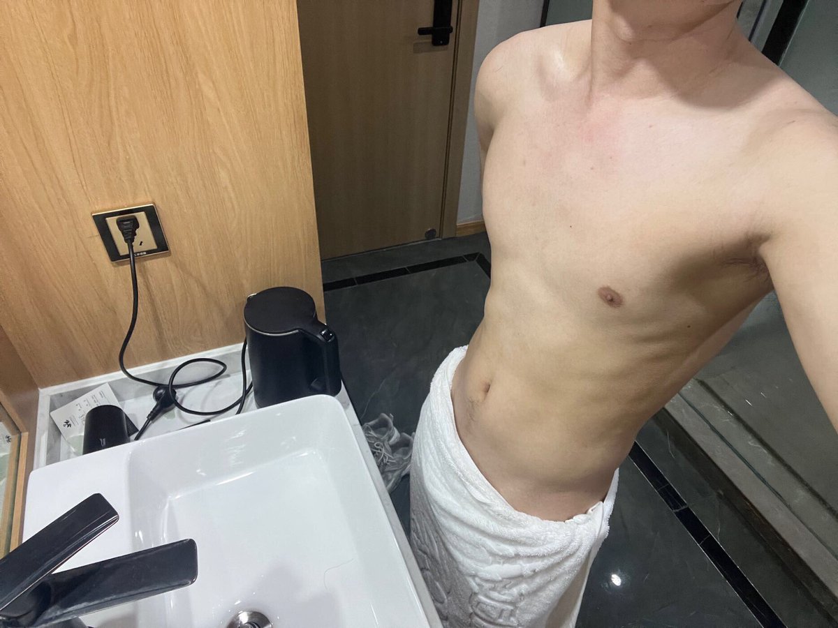 骚B医生 tweet media
