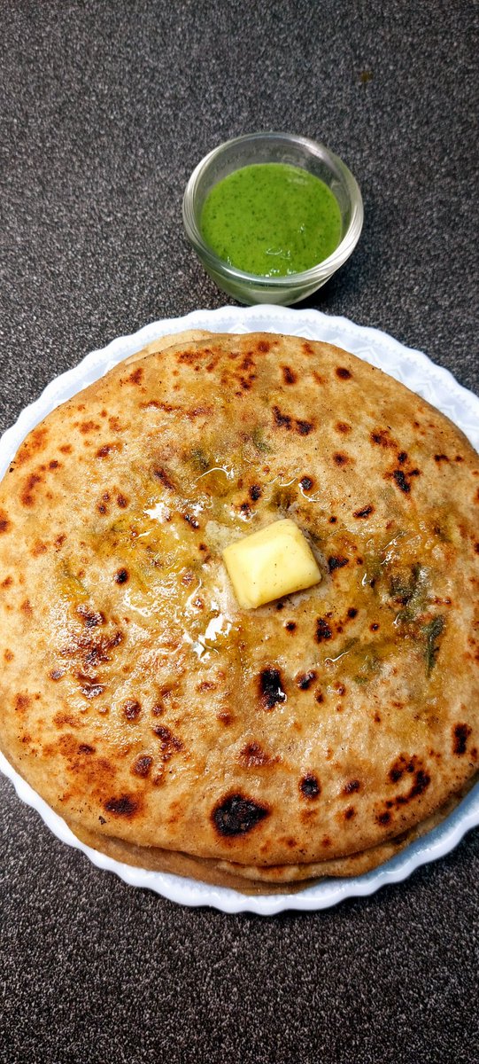 HumHaiHimachali's tweet image. मूली के परांठे साथ में हरी चटनी 😋😍😍

#breakfast #breakfasttime #goodvibes #goodmorning #breakfastideas
