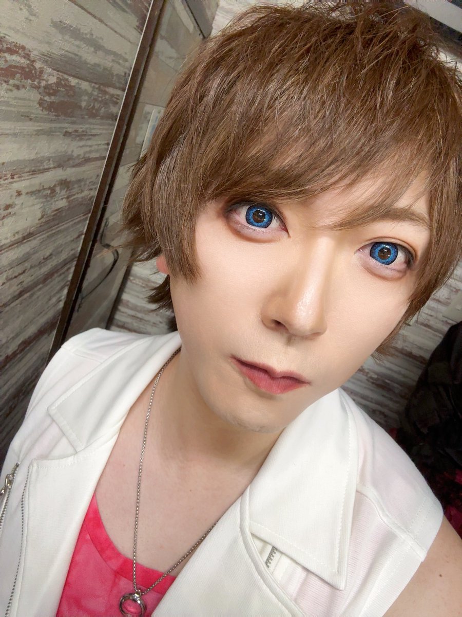 LAY ABOUT WORLD イザナ (@LAW_Izana) / Posts / X