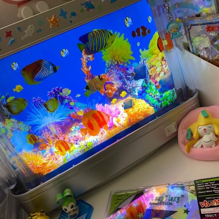 oh to have this aquarium lamp 🥹