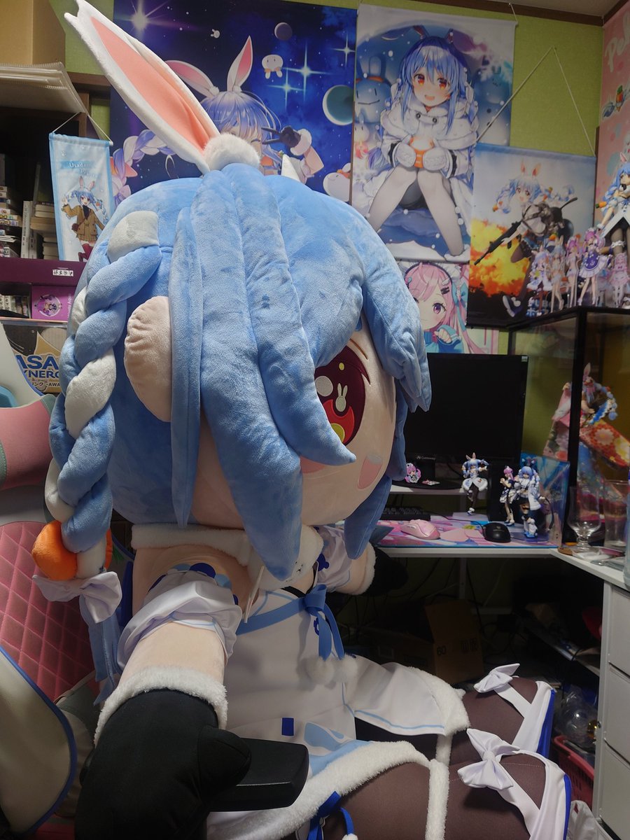 nuoolovealice's tweet image. あのぺこちゃん…

パソコン使ってもいいでしょうか…？
もうすぐぺこーらの配信が始まるんです。

#兎田ぺこら 
#どきゅーと