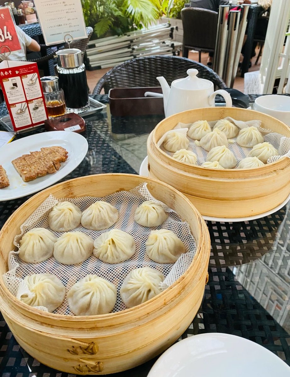 小籠包がとてもおいしいです。
ここは台湾でとても有名なお店で、店名は「鼎泰豊（ディンタイフォン）」です。