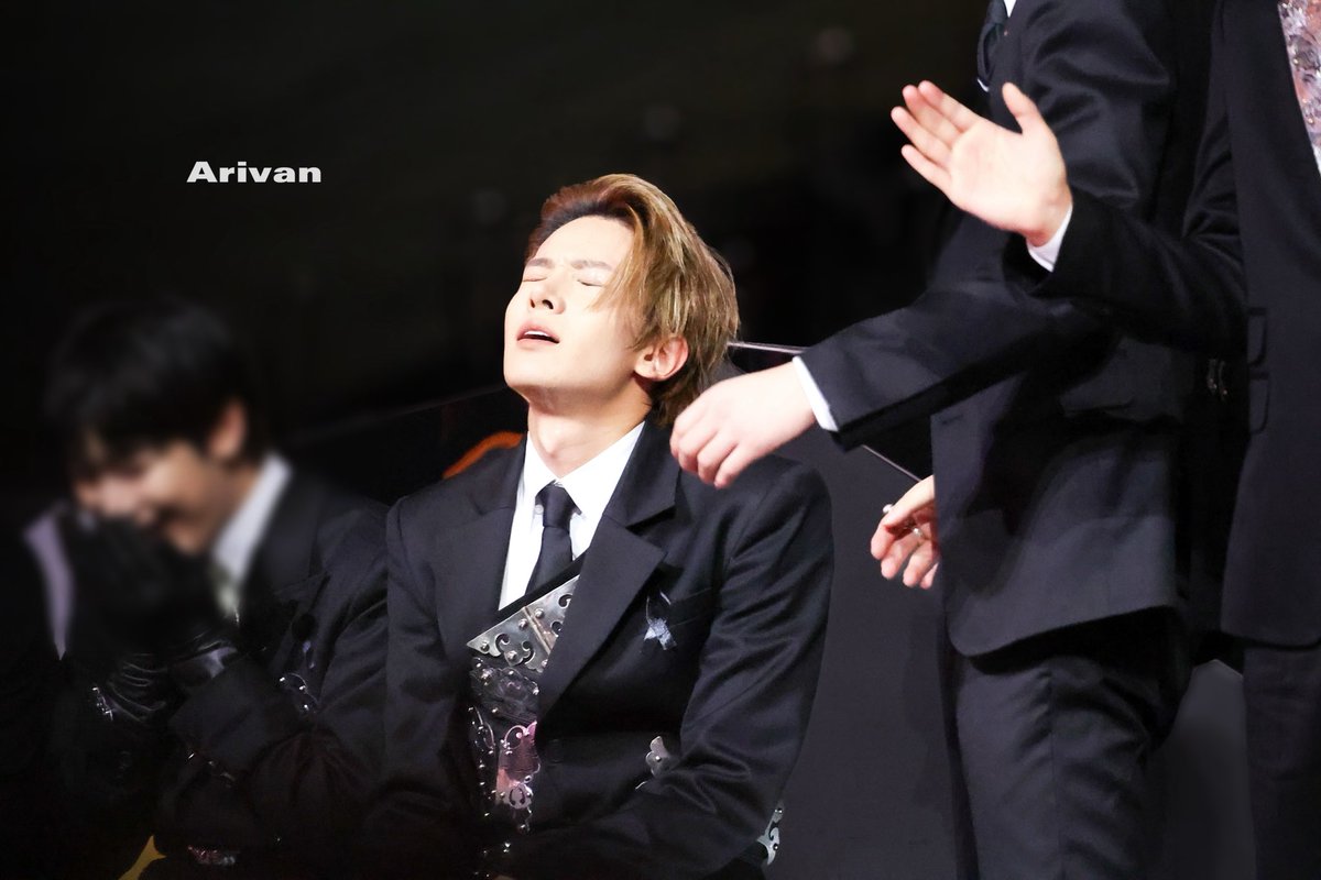 Arivan1015 tweet media