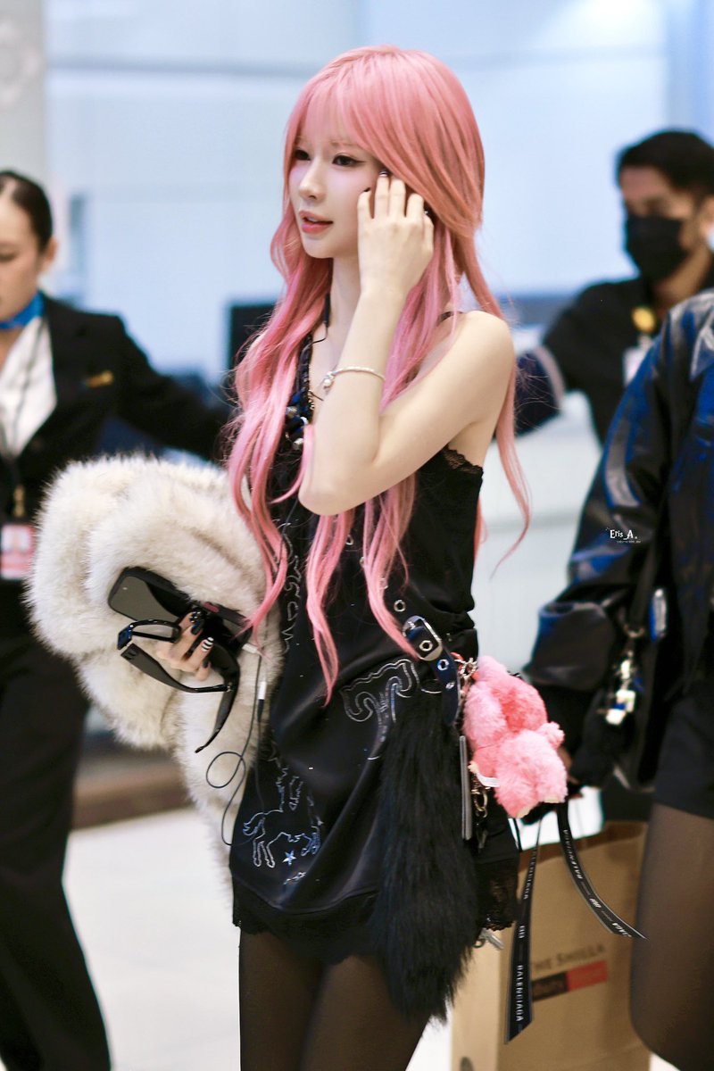 ASABROTHER_'s tweet image. อาสะอยู่เกาหลี🇰🇷           VS           อาสะอยู่ไทย🇹🇭