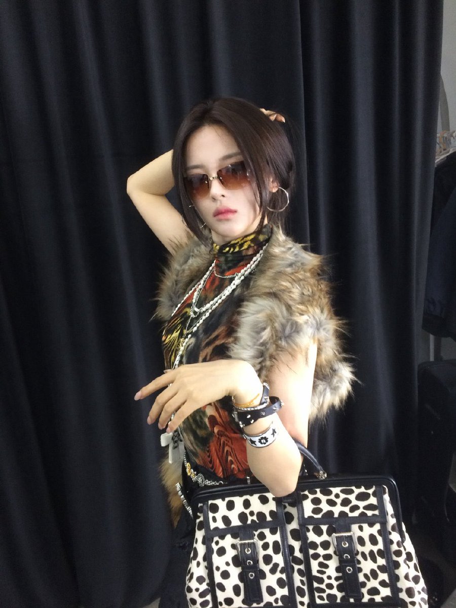 wildpawsitive's tweet image. ㅤㅤ
ㅤㅤ
Ootd pergi ke pasar. Agak heboh nggak masalah ya.ㅤㅤ   ㅤ          
ㅤㅤ
ㅤㅤㅤㅤ