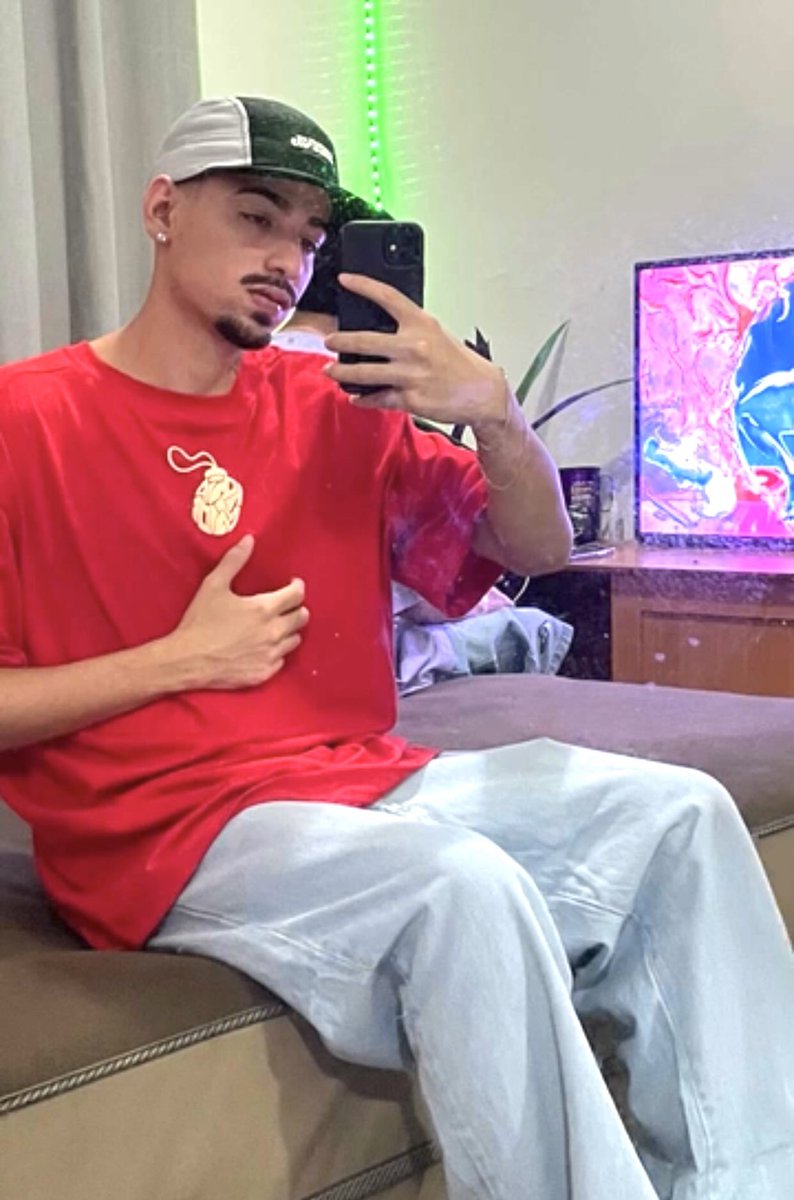 HENRIQUE 🏄🏻‍♂️ tweet media