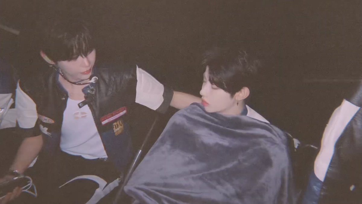 0613sz0725's tweet image. 251227 #빈늘 공식 인스타

𝘮𝘦𝘮𝘰𝘳𝘪𝘦𝘴 𝘰𝘧 𝗛𝗘𝗥𝗘&amp;amp;𝗡0𝗪 𝑏𝑦 🐶