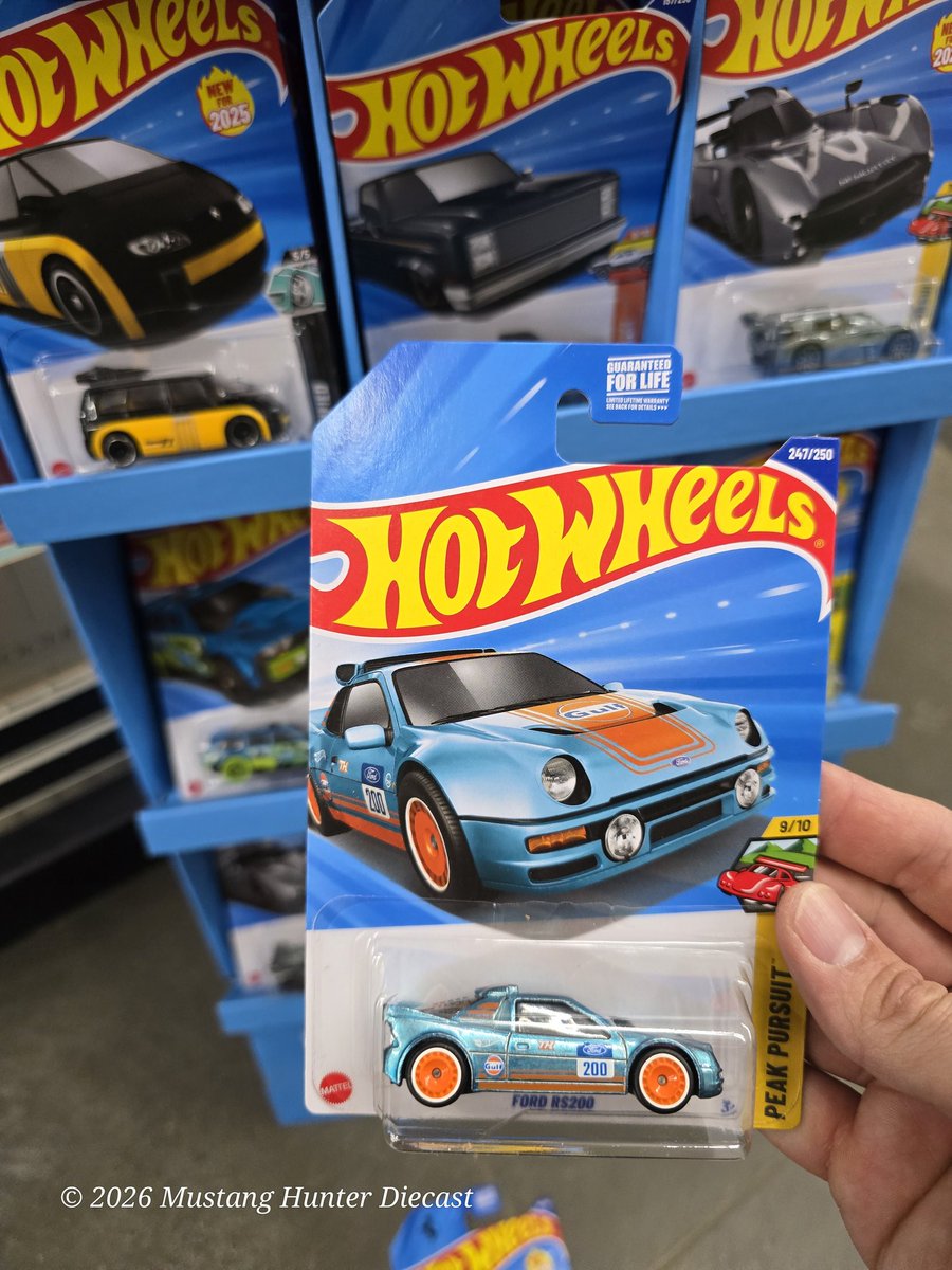 MUSTANG HUNTER DIECAST tweet media