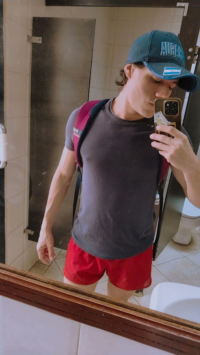 dorianargenal's tweet photo. #mirror #Nicaragua #Navidad https://t.co/hZ6qSrjxvB