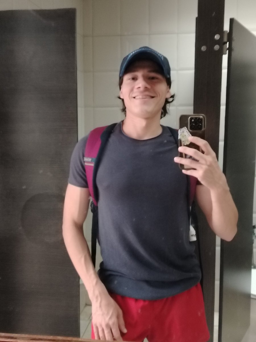 dorianargenal's tweet photo. #mirror #Nicaragua #Navidad https://t.co/hZ6qSrjxvB
