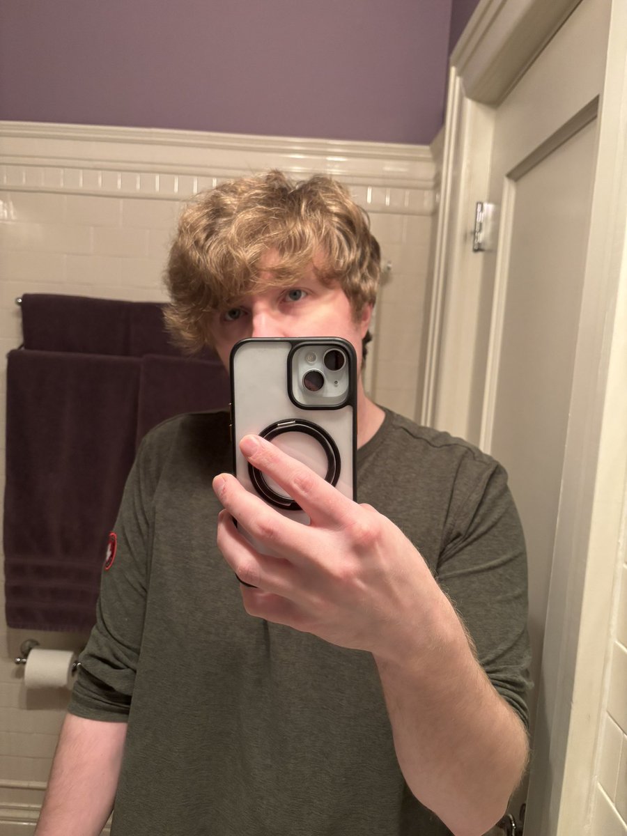 Haircut was canceled cus snow storm so stuck with fluff for another week