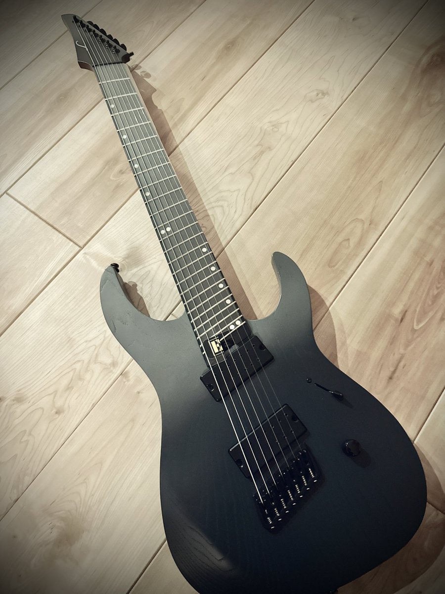 低いチューニングのギタリストの方教えて下さい！ 7弦マルチスケール