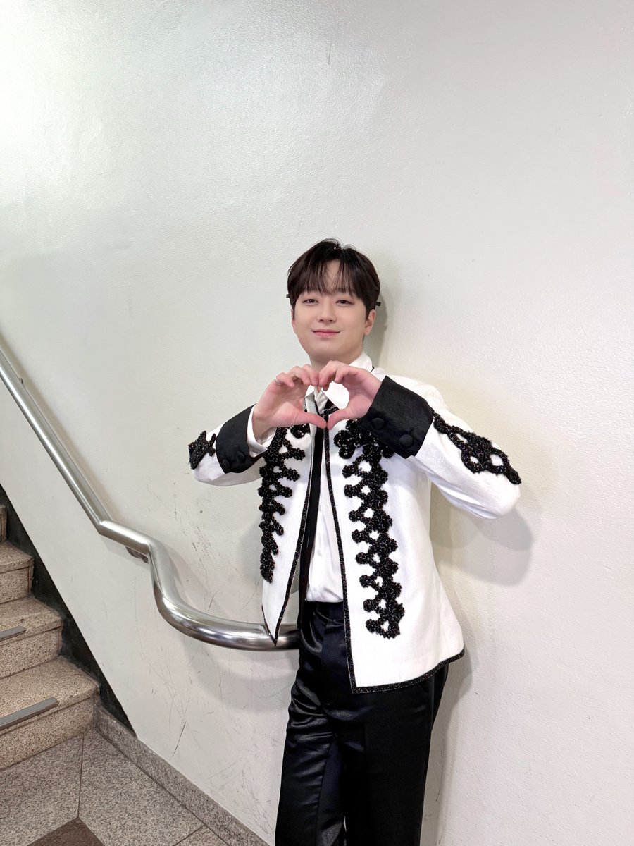 이찬원 공식 X 게시물 이미지