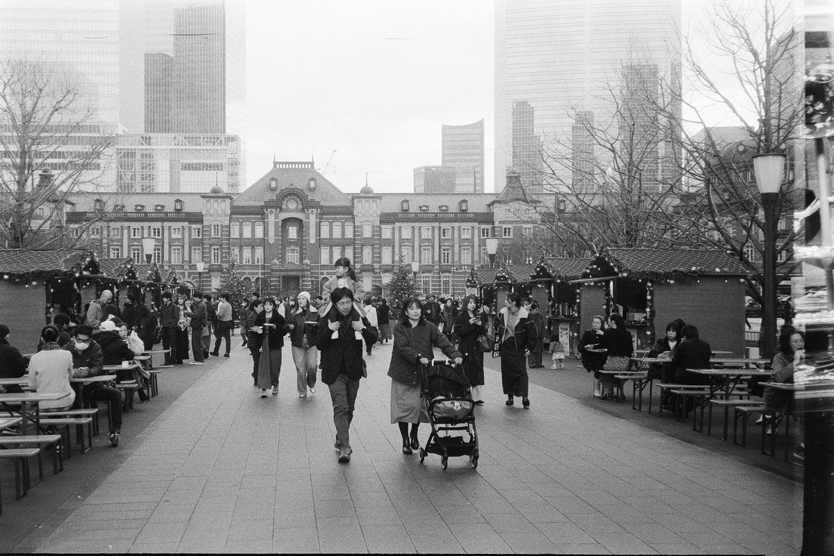 Rollei XF35, Sonnar 40mm F2.3, MARIX 200 これで何の不満あるの？て