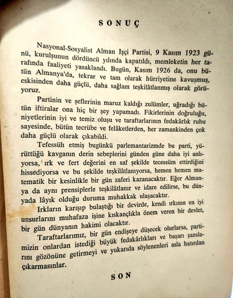 #AdolfHitler #Kavgam (tam metin)Tarihin incelikleriyle ilgileniyorsanız ve Hitler'in kökenlerini ve Nazizmi anlamak istiyorsanız, bu kitap temel bir kaynak niteliğindedir.