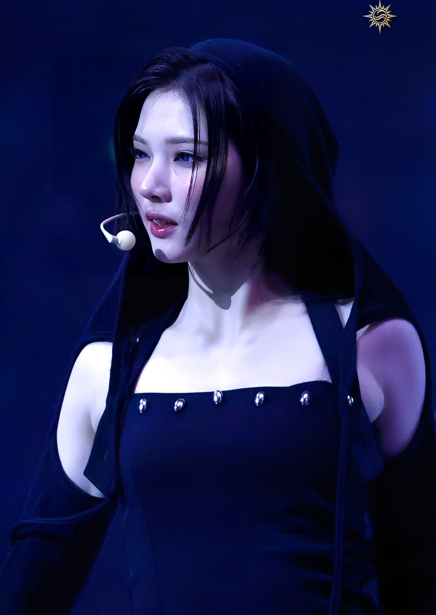 picscjiwoo's tweet image. SO INSANITY