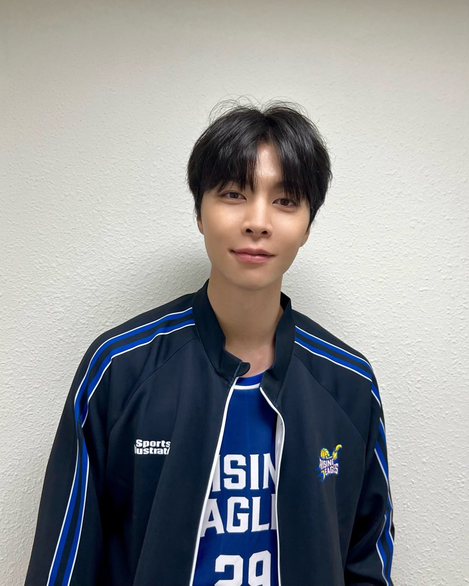 NCTsmtown's tweet image. 📺오늘 오후 5시 SBS ‘열혈농구단’에
#쟈니 가 출연합니다. 시즈니분들의 많은 관심과 사랑 부탁드립니다💚

#JOHNNY #열혈농구단
#NCT #NCT127