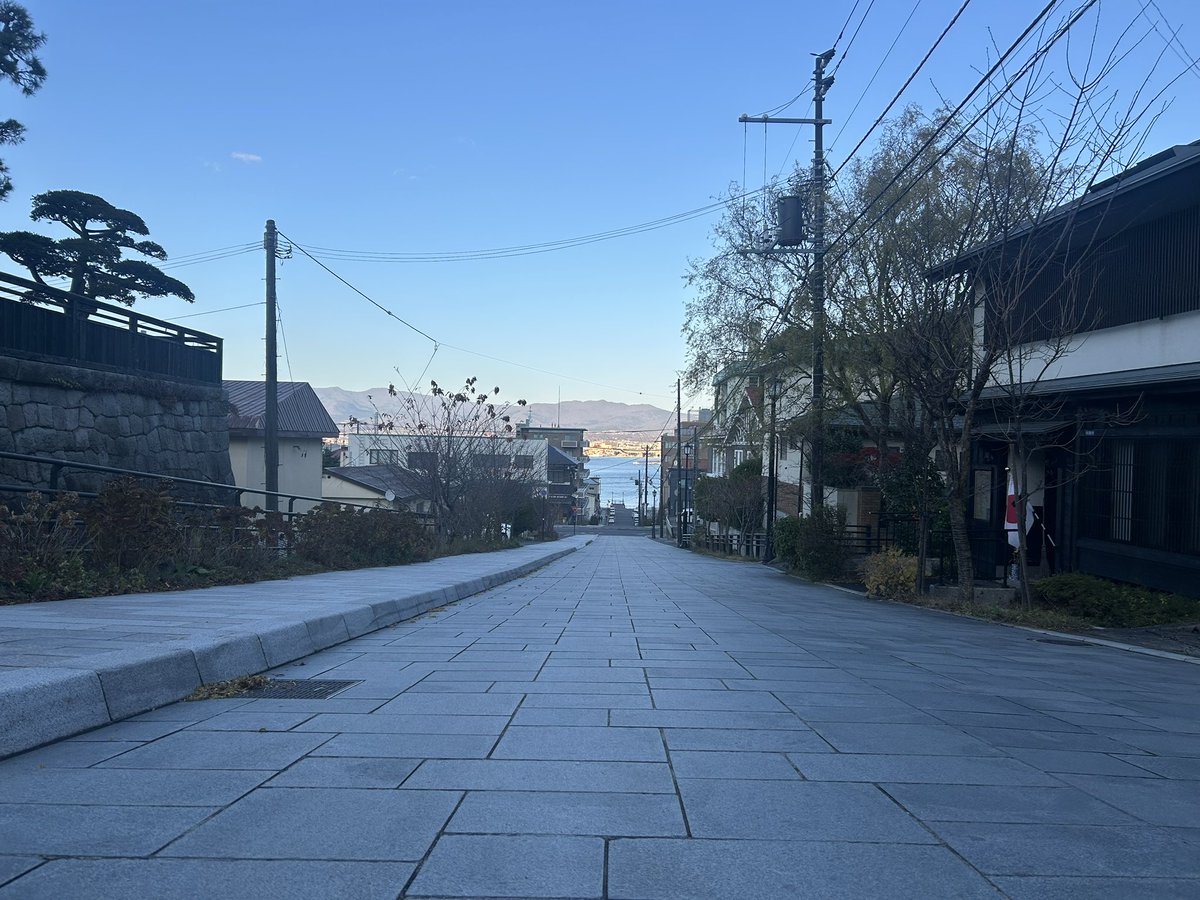 kagerou665's tweet photo. #函館坂道コレクション
#北海道函館市
#写真へた https://t.co/GCKCROh9ci