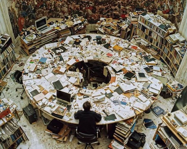 Whotfismick's tweet image. how it feels in my mind