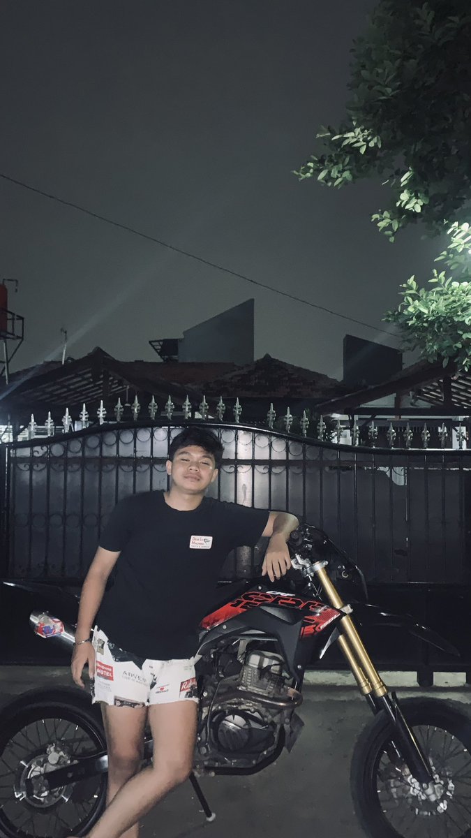 jikrray's tweet photo. kangennn crf anjj nyesel jual https://t.co/U5jKvhTCkt