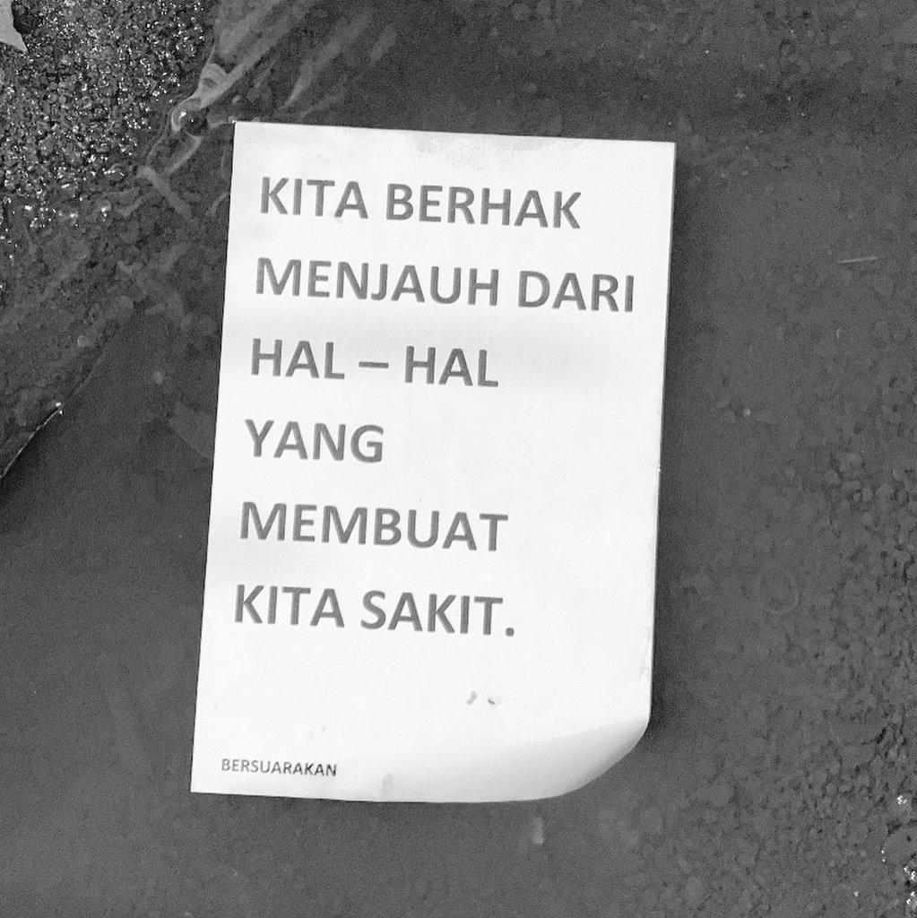 pocomnkg (@mhdarieff_) on Twitter photo 