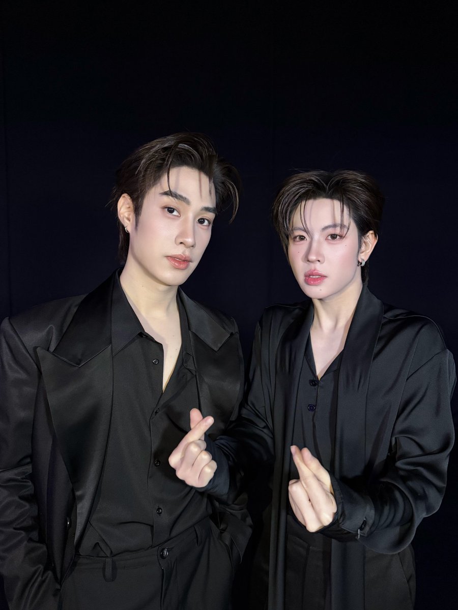 DomundiTV's tweet image. “เติ้ล” @TLE_mtm และ “เฟิร์สวัน” @firstone_wnk พร้อมแล้วสำหรับงาน Tle FirstOne Fansign In Changsha ✨️

#TleFirstOneFSinChangsha