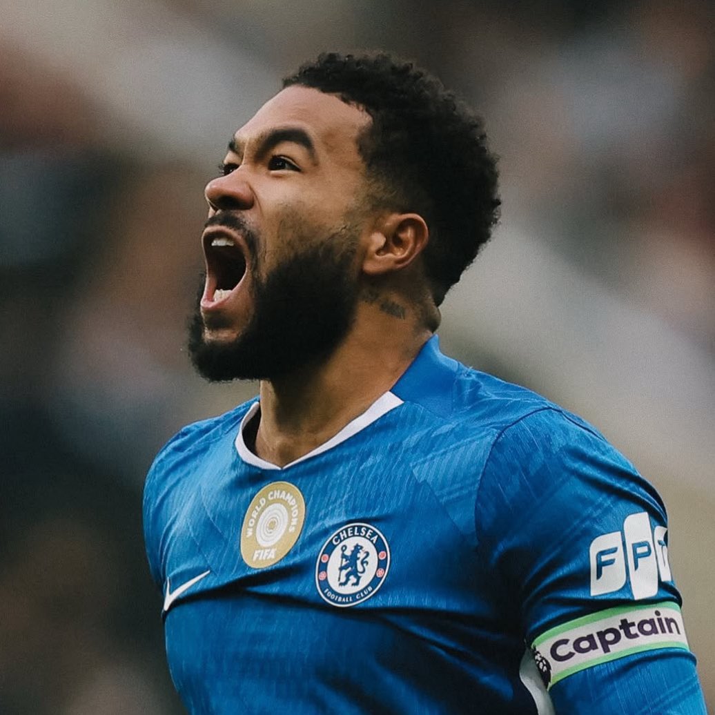 FabrizioRomano's tweet image. 🚨🔵 Enzo Maresca: “We are helping Reece James in terms of keeping him fit, and playing as midfielder… it helps”.

“We want to avoid him doing big sprints and long sprints that could probably cause him some problems”.