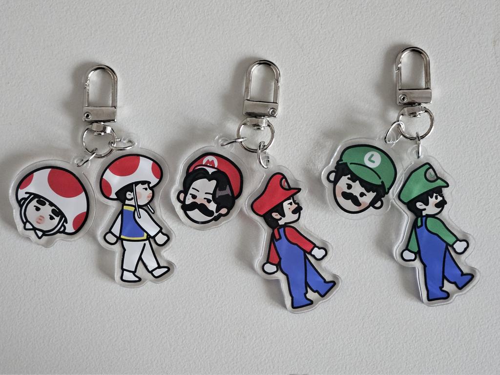 RT) 두 분 추첨해서 전리오 턍이지 키노피호 키링 드려요 🍄❤️💚

(당발은 31일)