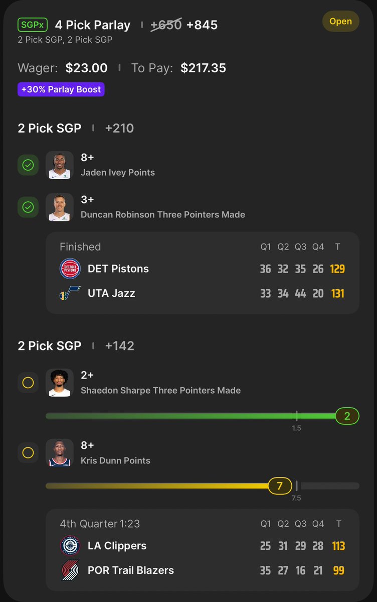 JuiceBoxLocks's tweet image. This is why you hedge 😓

2 minutes for Dunn in 4q🤮