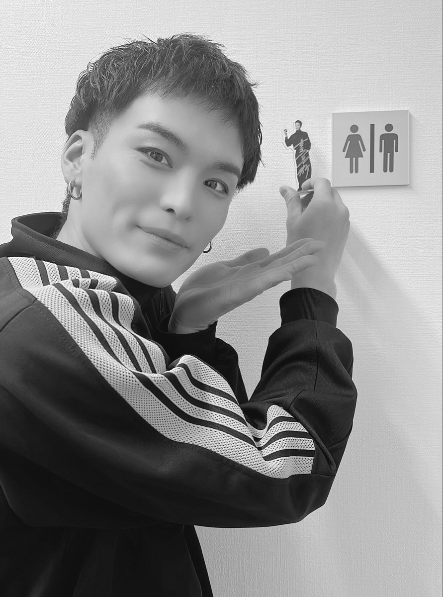 DisGOONie  西田大輔 サイン色紙 DisGOONie 西田大輔 サイン色紙 DisGOONie 西田大輔 サイン色紙