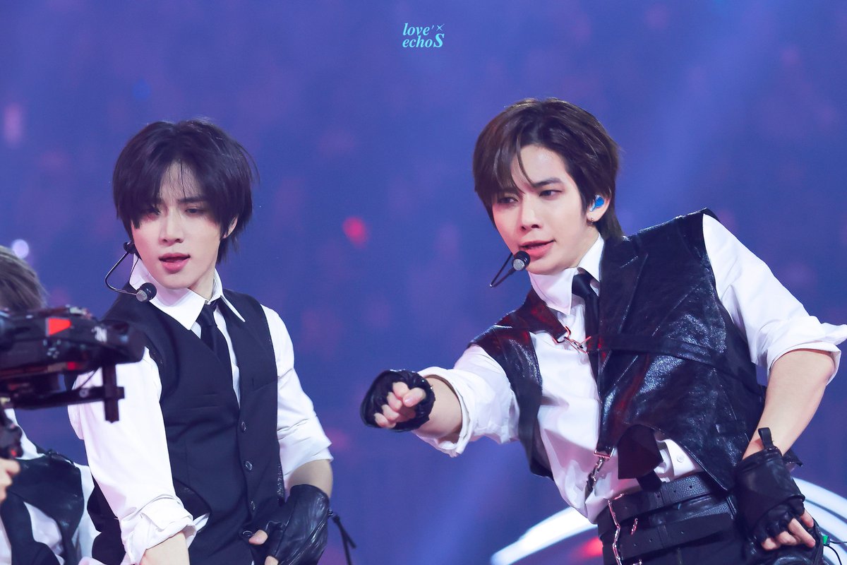 20251225
SBS GAYO DAEJEON

#태현 #TAEHYUN
#범규 #BEOMGYU
#우뿌즈 #ウプズ #TAEGYU #UPPUZ 
#TOMORROW_X_TOGETHER 
#SBSGAYODAEJEON2025 
#SBS歌謡大典