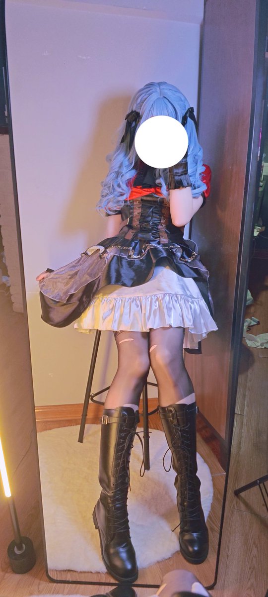 KobatoMB's tweet image. 被谁撕的