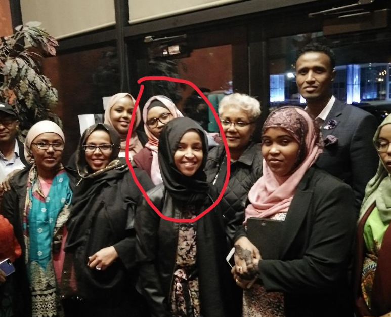 0hour1's tweet image. The lady running the scam Somali Daycare is connected to Ilhan Omar @nickshirleyy 

Job well done be careful you have stumbled into the hornets nest my friend.

These people will do anything to keep the scam alive.

The women who runs it is @SenZamzam a dual citizen.

Somalia…