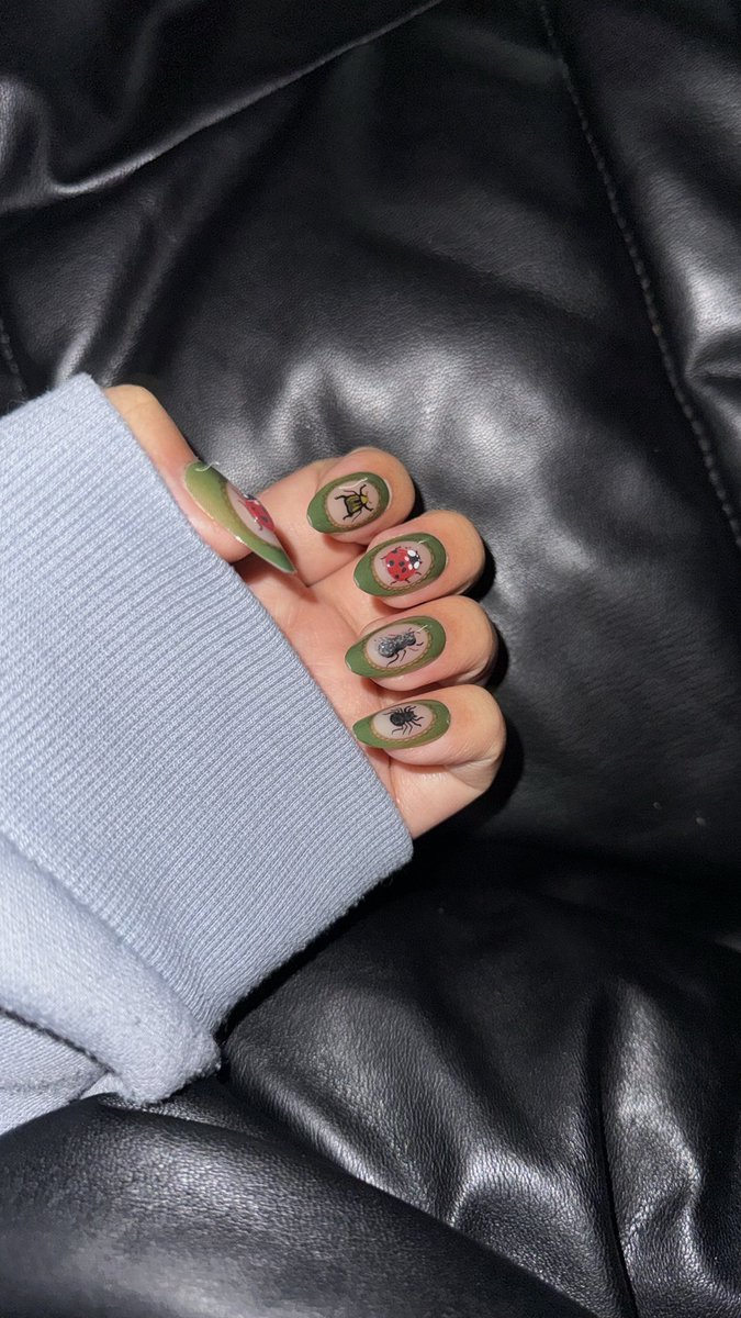 뉴 네일..🪲🐜🐞🕷️