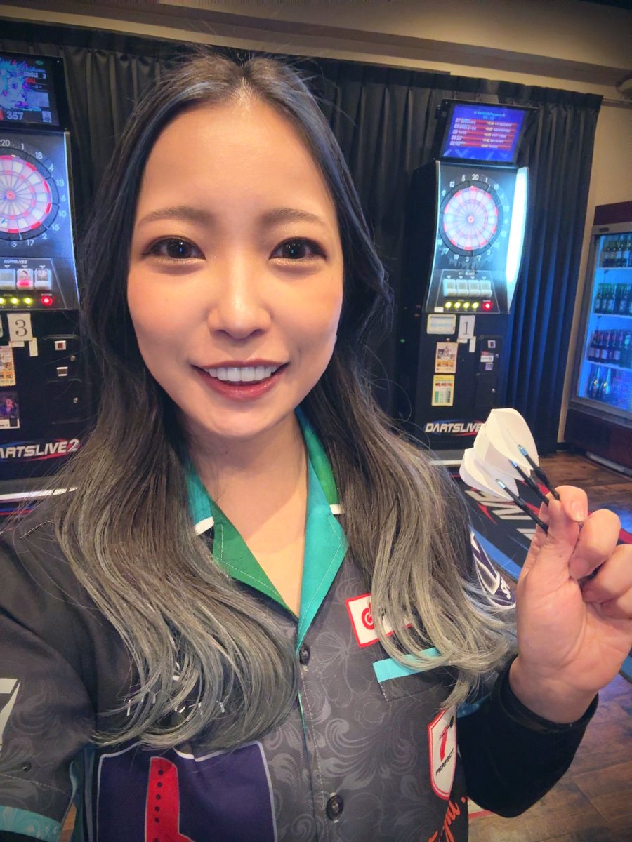 runrun124's tweet image. 年内ラストサバンナDAY‼️⛄️🎯
23時までお待ちしております🙇‍♀️✨️

毛先の青がもう落ちた(；；)