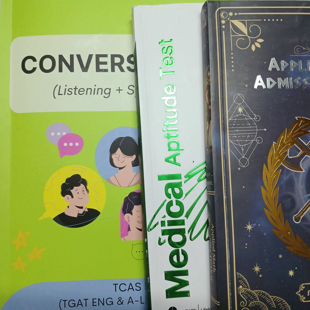 Oochiner's tweet image. recapp 22-27/12
 
✅️ eng ใกล้จบคอร์สพี่นิรินถึง conver 
✅️ math ทำโจทย์เล่ม2ที่เหลือไว้
✅️ tpat1 จบคอร์ส ไล่ทำโจทย์ในเล่ม

#ochindiary #วันนี้dek69ทําอะไร