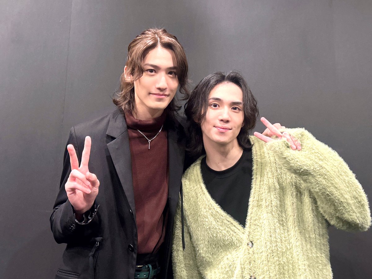 【灰塚宗史FAN MEETING 
一期一会   〜年の瀬の集い〜】

ご来場頂き誠にありがとうございました！
ゲストで来てくれた、まさや＆しょうくん
ありがとう🙌

2025年の現場収めでした！一緒に歩んでくれてありがとう！ 
 #灰塚宗史ファンミーティング