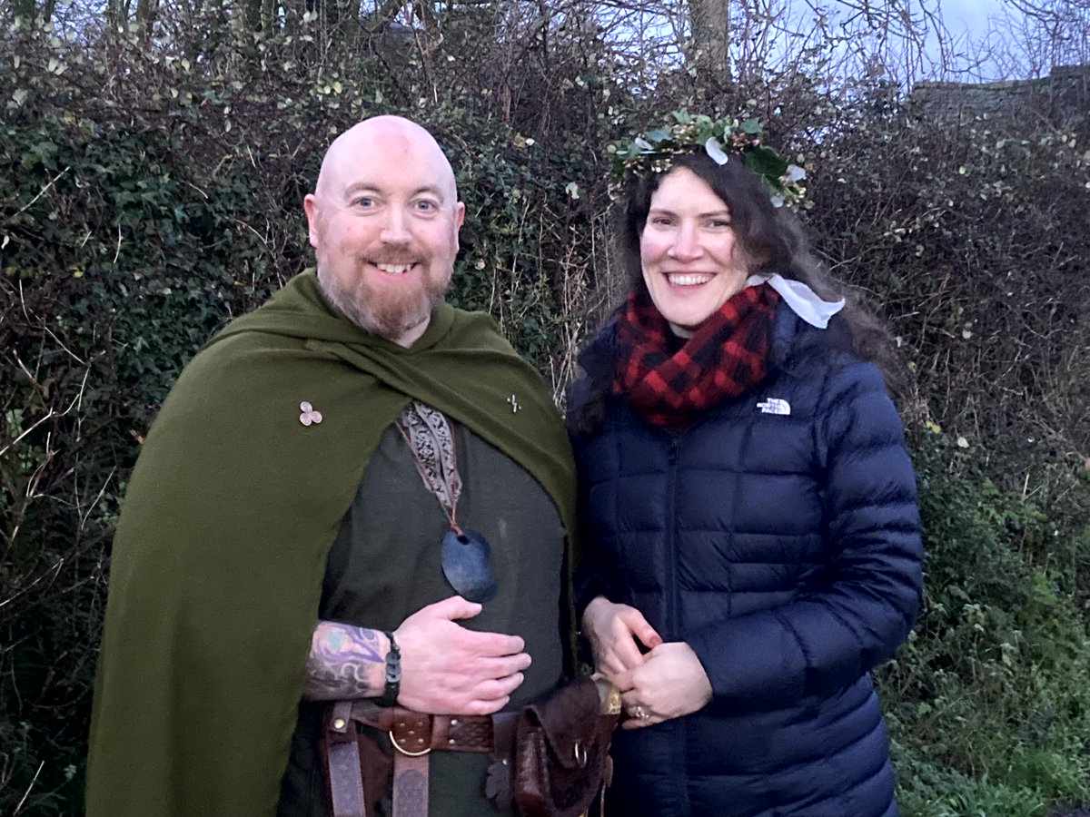 LingaunValley's tweet photo. Evening: A great crowd gathered to witness the solstice sunrise, sunset  &amp; share a moment of deep silence @ the 5,000‑year‑old site. Thoughtful words, walks, warm hospitality added to the sense of connection. A céad míle fáilte went to all who helped make the day. All on Facebook https://t.co/JSKs3n8f3q