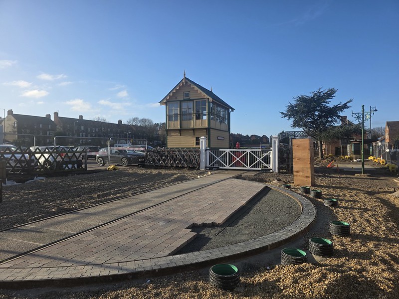 Julian White tweet media